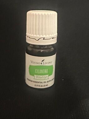 Young Living Cilantro Vitality Essential Oil - White & Green.